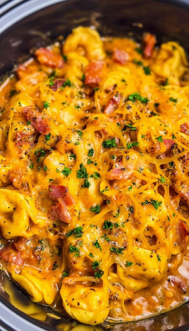 Crockpot Bacon Cheeseburger Tortellini